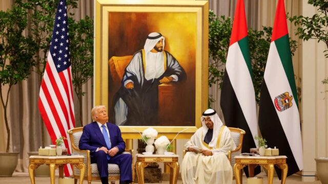 Estados Unidos Bloquea la Venta de chips de IA a Emiratos Árabes por Temor a Filtraciones a China