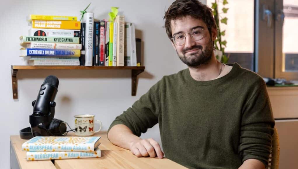 Adam Aleksic, Sobre el Impacto de la IA “Estamos Dejando que un chatbot Moldee Nuestro Lenguaje” Adam Aleksic, Sobre el Impacto de la IA: “Estamos Dejando que un chatbot Moldee Nuestro Lenguaje”