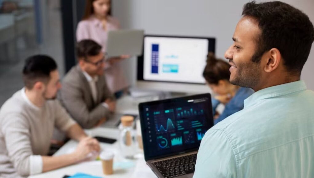 El 90% de los trabajadores ya depende de la IA, aunque sus jefes no lo sepan El 90% de los trabajadores ya depende de la IA, aunque sus jefes no lo sepan