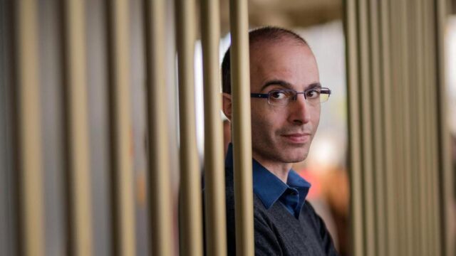El Historiador Yuval Noah Harari Explica Por Qué la IA Romperá el Equilibrio Global Antes que una Guerra Nuclear