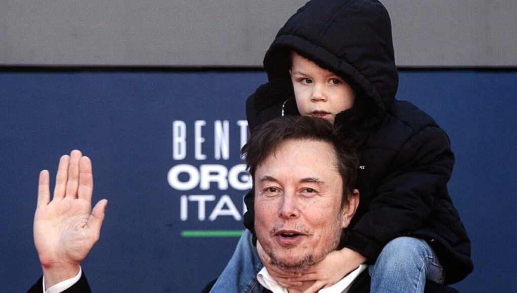 Elon Musk Explica Cómo la IA Altera Nuestro Cerebro y Favorece el Incremento de la Población Mundial Elon Musk Explica Cómo la IA Altera Nuestro Cerebro y Favorece el Incremento de la Población Mundial