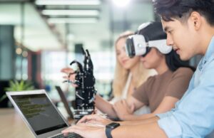 Estudio de Stanford Revela una Paradoja de la IA: Menos Ofertas para Novatos, Más Poder para Expertos Estudio de Stanford Revela una Paradoja de la IA: Menos Ofertas para Novatos, Más Poder para Expertos