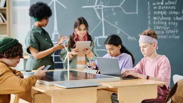 Los Alumnos ya Dominan la IA, Ahora son los Profesores quienes Deben Ponerse al Día