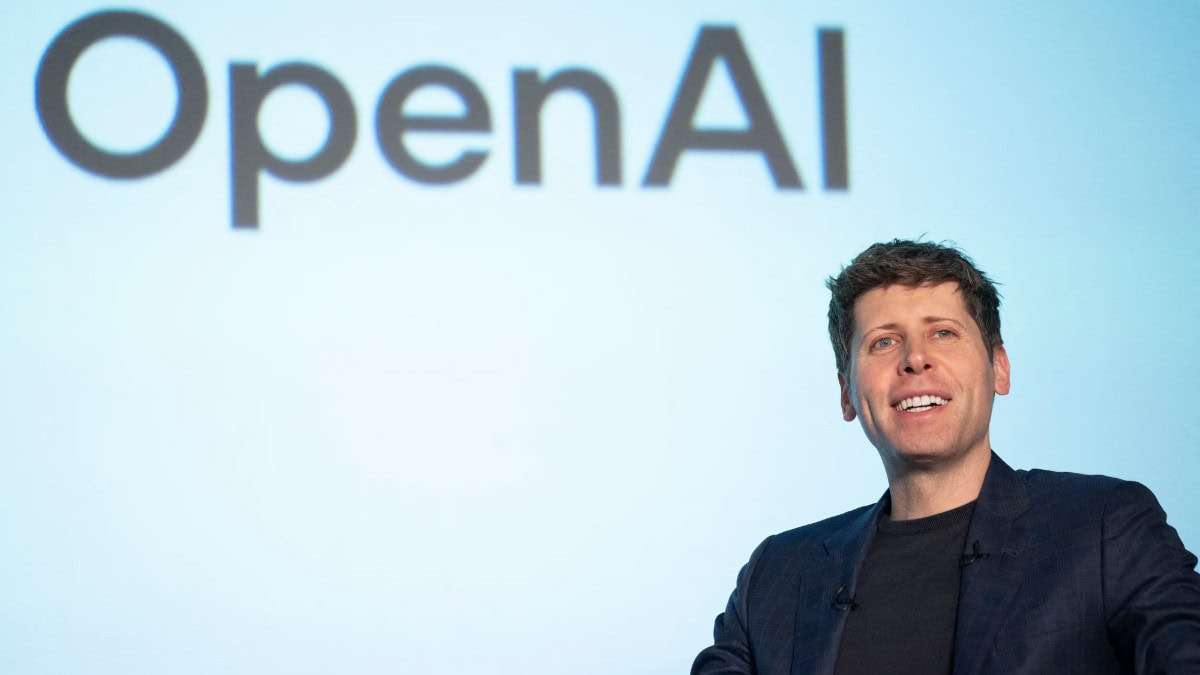 Sam Altman Admite que la Inteligencia Artificial Vive una Burbuja Similar a la de PuntoCom