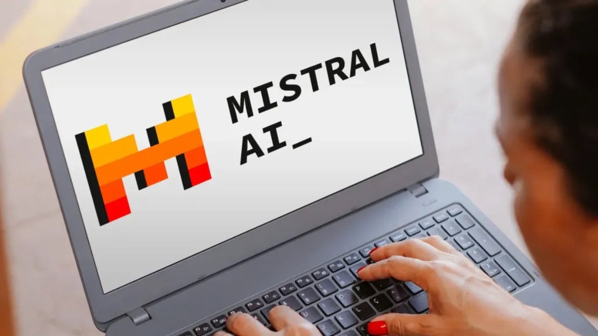 Nuevo Sistema de Memoria de Mistral AI para Chats Personalizados y Eficientes