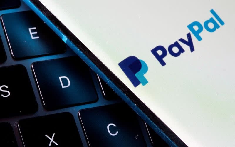 Perplexity comet con PayPal