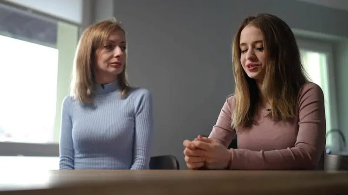 Una Joven Buscaba Contención y Recibió una Nota Suicida Generada por IA