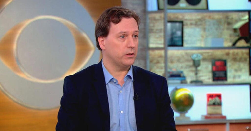 Por qué John Carreyrou y otros autores se han plantado frente a la IA