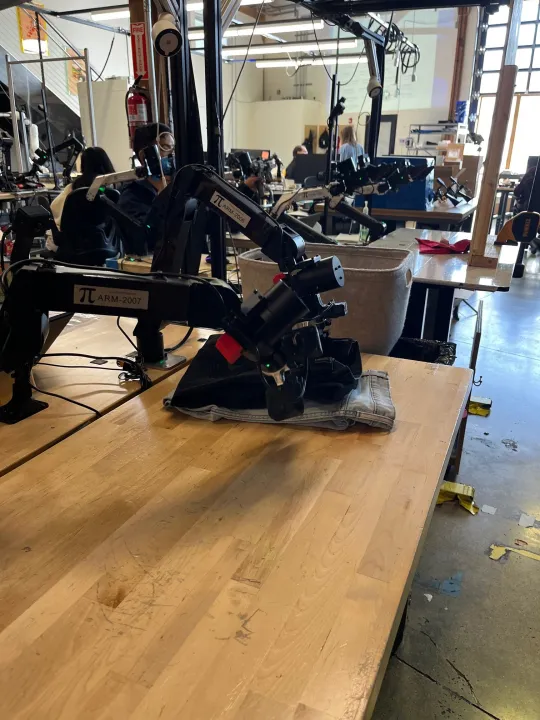 Viaim RecDot, unos auriculares que usan el estuche como grabadora con transcripción