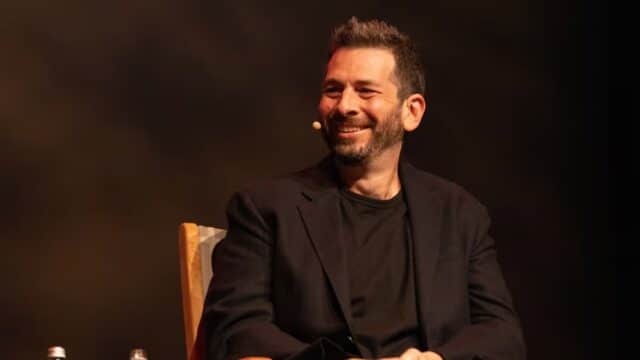 Alto Cargo de Google Explica Por Qué la IA no Necesita Alma para Competir con la Mente Humana