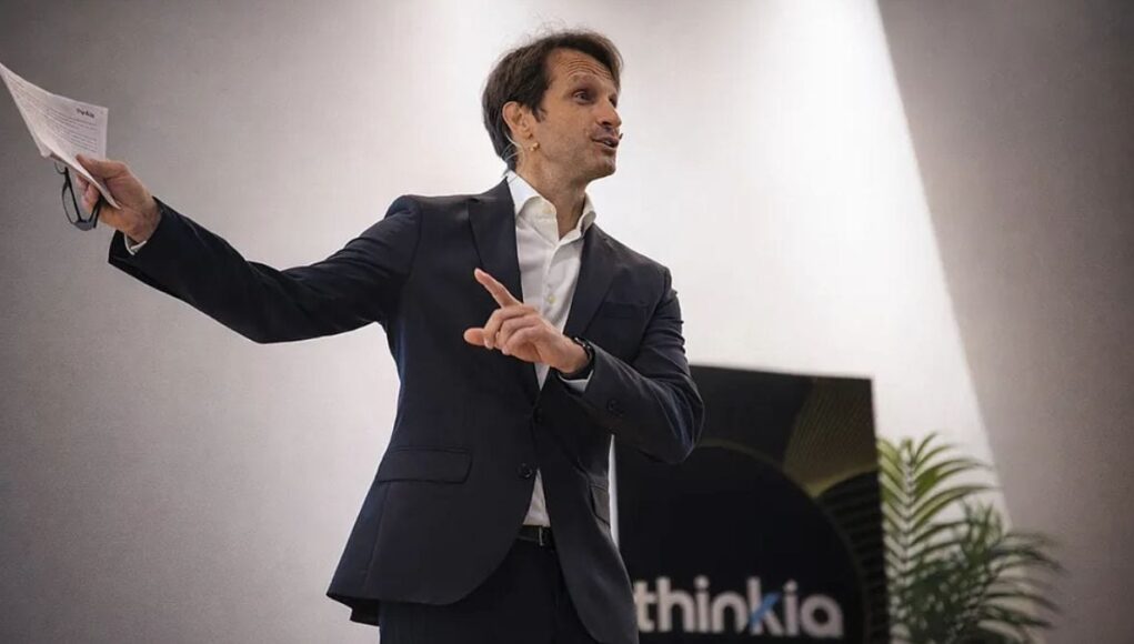 Asi-Es-The-Mesh-de-Thinkia-la-Arquitectura-AI-Native-Para-Escalar-Inteligencia-en-la-Empresa