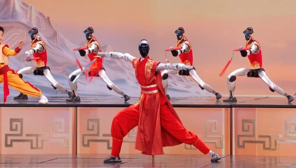 China-Presenta-Robots-Humanoides-Que-Practican-Kung-Fu-Con-Precision-Milimetrica