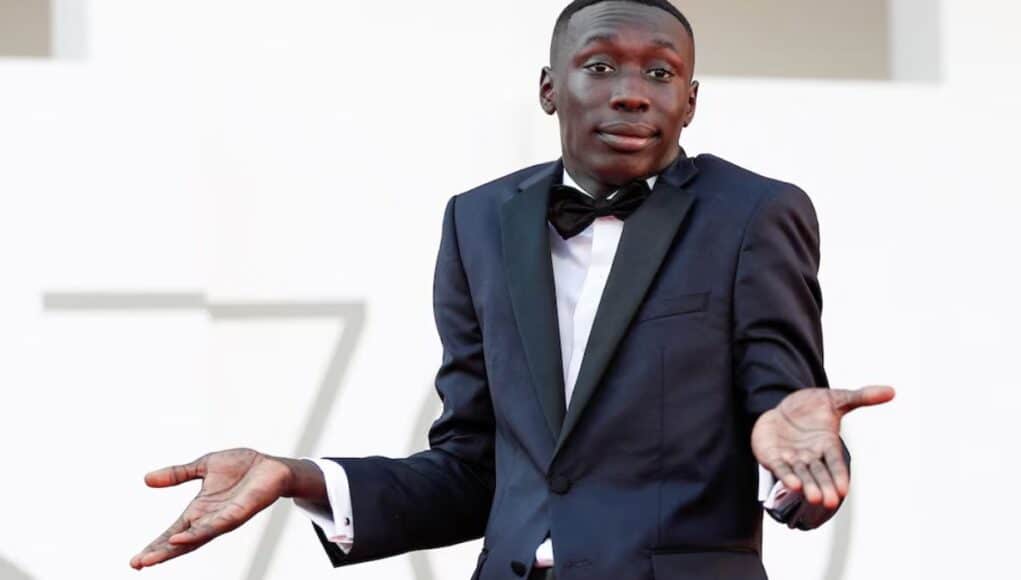 El-Influencer-Khaby-Lame-Vende-su-Empresa-Step-Distinctive-Limited-y-su-Propia-IA-en-900-Millones