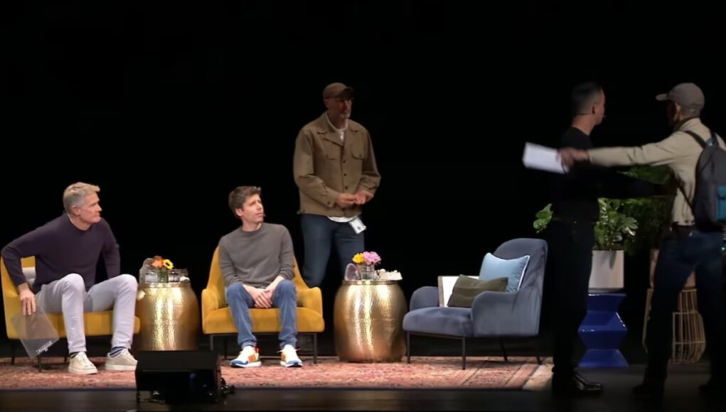 El-Instante-en-que-Sam-Altman-Enfrenta-una-Citacion-Judicial-Durante-Evento-en-California