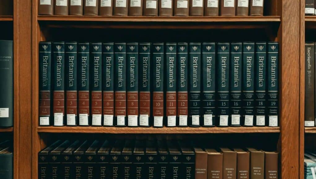 Enciclopedia Britannica Demanda a OpenAI Por Usar Contenido Protegido para Entrenar a ChatGPT Enciclopedia Britannica Demanda a OpenAI Por Usar Contenido Protegido para Entrenar a ChatGPT