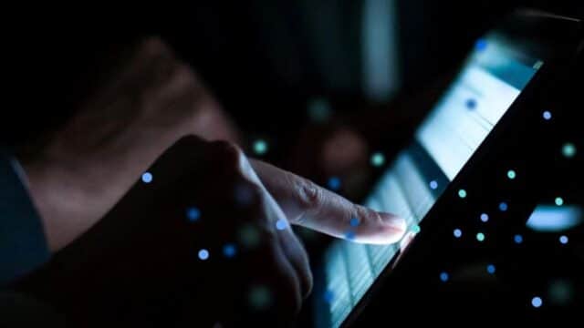 Estudio de Oxford Economics Calma el Pánico a la Inteligencia Artificial y el Paro Laboral Masivo