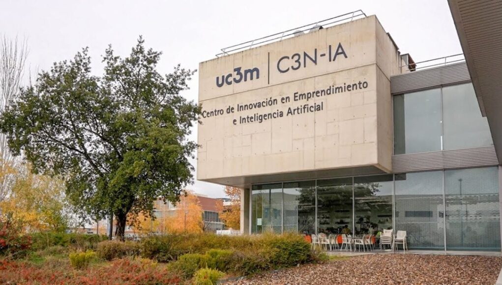 GreenBrainAI-de-la-UC3M-Mide-la-Energia-de-ChatGPT-y-Gemini-y-Te-Muestra-su-Impacto-Climatico