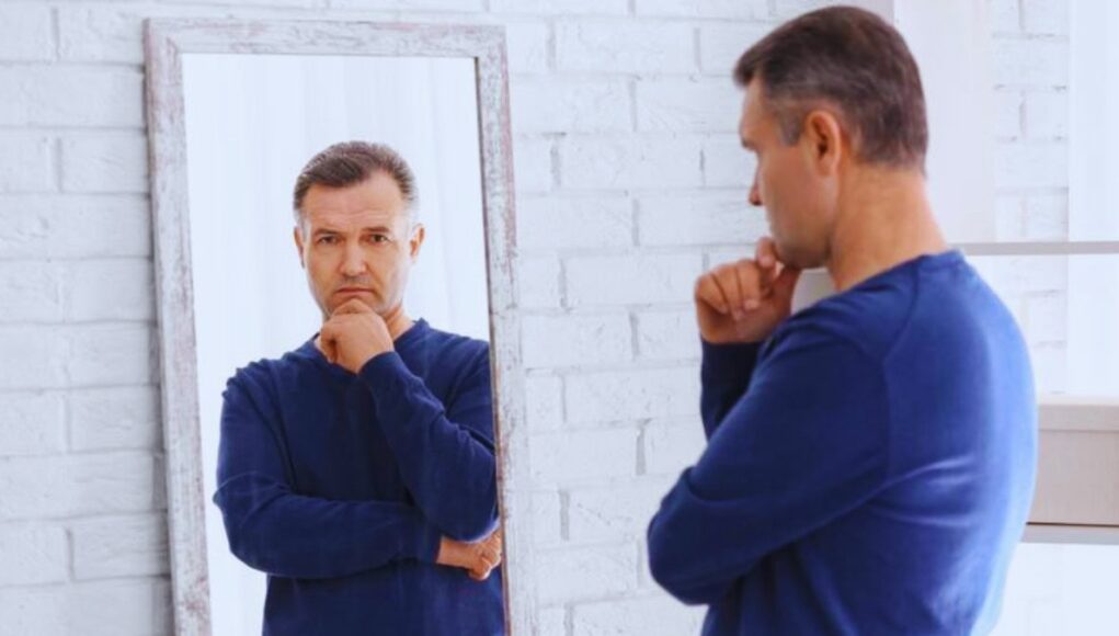 Hablar-solo-ya-No-es-Extrano-la-Vision-de-la-IA-y-la-Ciencia-Sobre-este-Habito