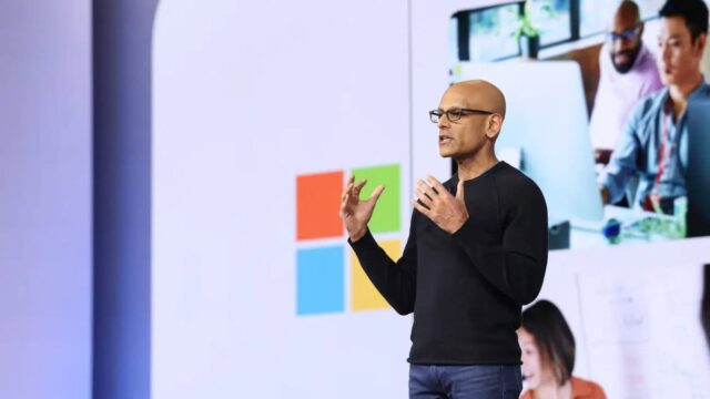 La Estrategia de Microsoft en Plataformas de Agentes IA y su Impacto en el Sector Digital