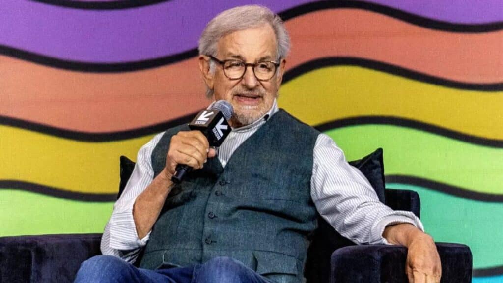 Mientras Netflix Compra Cine con IA Steven Spielberg Defiende el Talento Humano