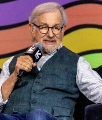 Mientras Netflix Compra Cine con IA Steven Spielberg Defiende el Talento Humano