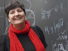 Sonia Contera, Física en Oxford, Enfría la Euforia de la IA: Hace Cálculos, pero No es Inteligente