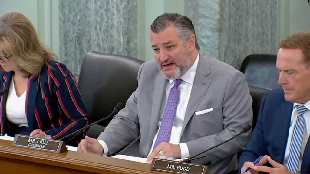 senador Ted Cruz para crear un “sandbox” regulatorio