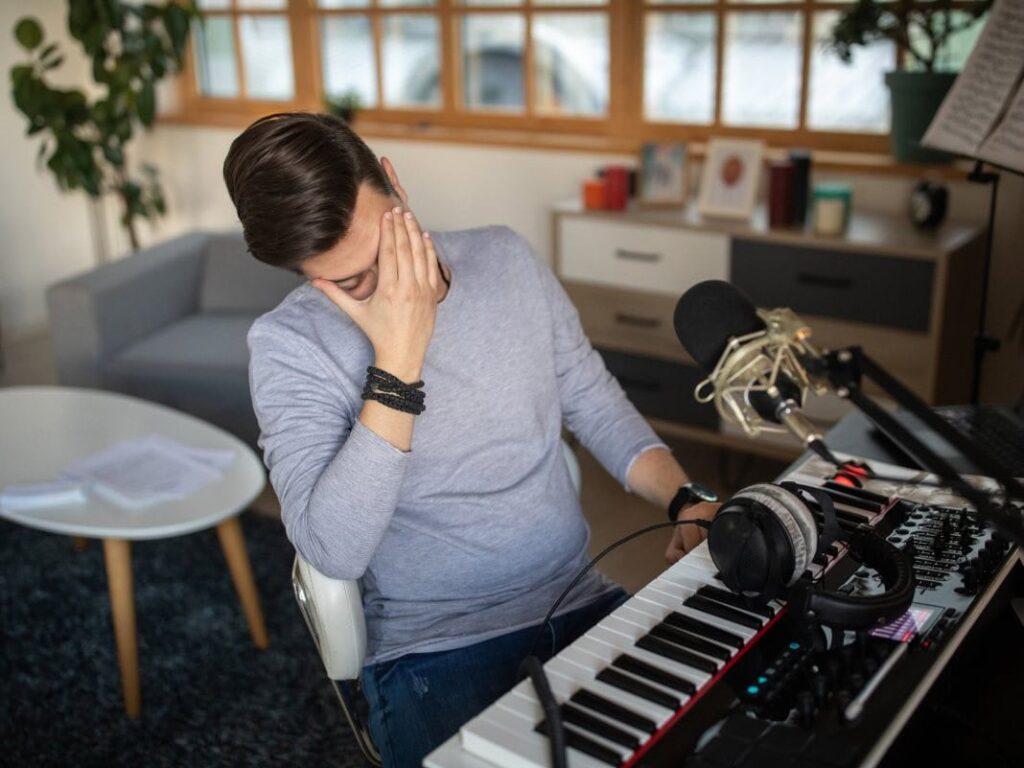 Suno v5 replicar vulnerabilidad humana