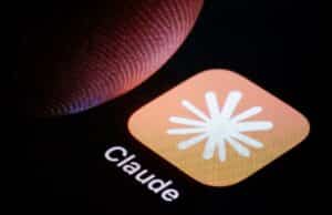 Anthropic Revela que Claude Simula Emociones y Afecta Su Comportamiento Anthropic Revela que Claude Simula Emociones y Afecta Su Comportamiento