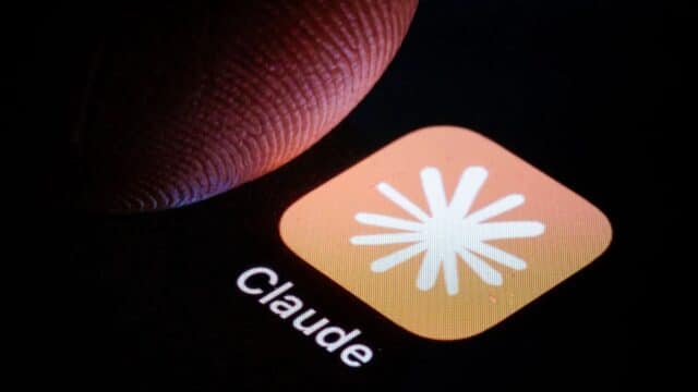 Anthropic Revela que Claude Simula Emociones y Afecta Su Comportamiento Anthropic Revela que Claude Simula Emociones y Afecta Su Comportamiento