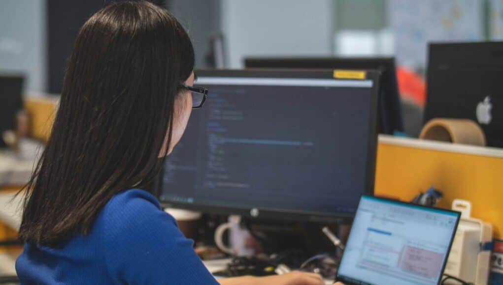 Aunque la IA dispara Ofertas Tech, Pero Encontrar Trabajo Ahora es Más Difícil de lo que Parece Aunque la IA dispara Ofertas Tech, Pero Encontrar Trabajo Ahora es Más Difícil de lo que Parece