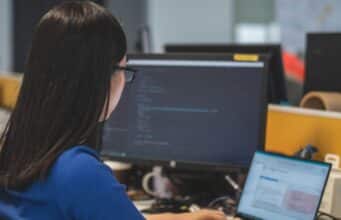 Aunque la IA dispara Ofertas Tech, Pero Encontrar Trabajo Ahora es Más Difícil de lo que Parece Aunque la IA dispara Ofertas Tech, Pero Encontrar Trabajo Ahora es Más Difícil de lo que Parece