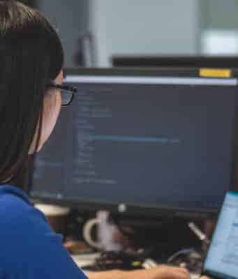 Aunque la IA dispara Ofertas Tech, Pero Encontrar Trabajo Ahora es Más Difícil de lo que Parece