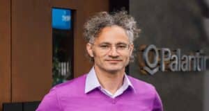 ¿Debe la IA Liderar la Defensa Global? Controvertida Respuesta de Alex Karp, el Jefe de Palantir