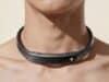 Investigadores de Pohang Presentan un Collar con IA que Traduce Movimientos del Cuello en Voz sin Emitir Sonido Investigadores de Pohang Presentan un Collar con IA que Traduce Movimientos del Cuello en Voz sin Emitir Sonido