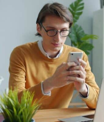 Noscroll: Bot de Inteligencia Artificial que Evita el Doomscrolling