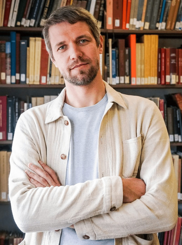 El modelo o1 rindió en varias pruebas con una solidez comparable a la de un estudiante avanzado de lingüística.