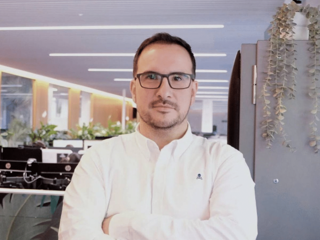Herce es categórico: la seguridad en IA se sostiene sobre dos pilares, formación y copias de seguridad.