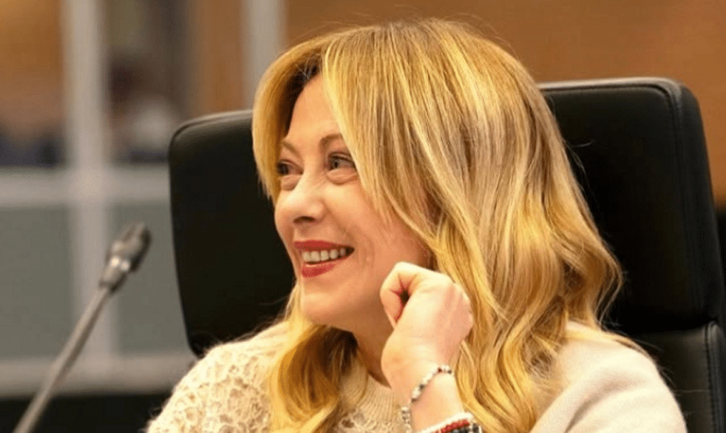 Meloni subrayó que ella puede defenderse, pero muchas otras personas no cuentan con esa oportunidad.