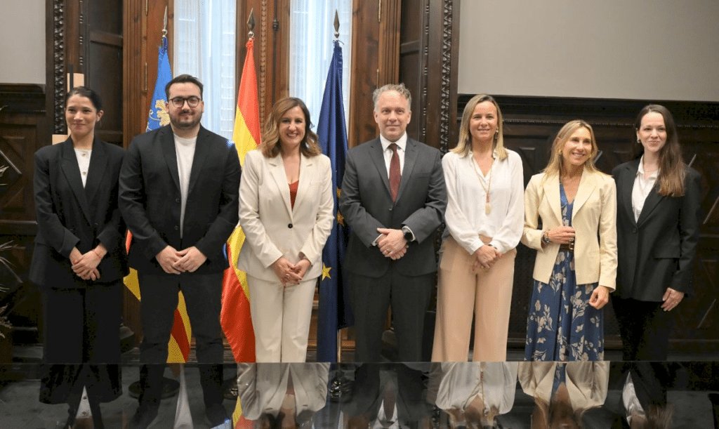 Ayuntamiento de Valencia ofrece cursos y certificaciones gratuitos en IA para la ciudadanía en alianza con Microsoft