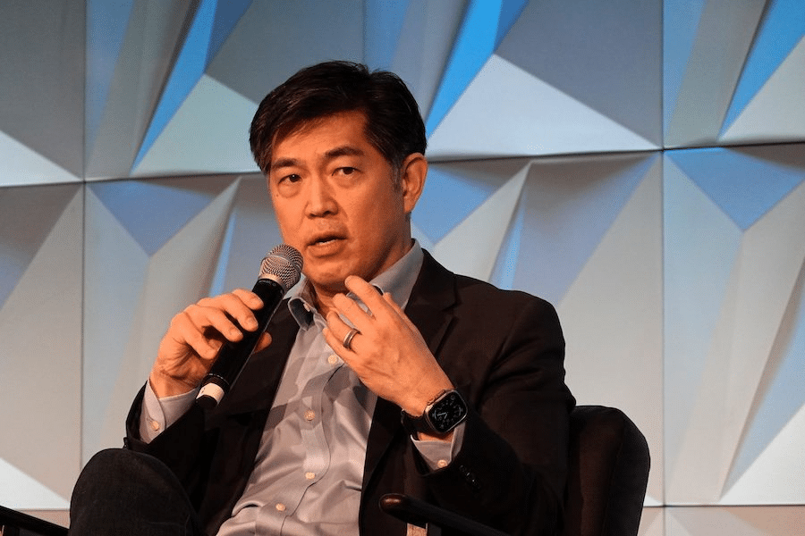 Albert Cheng, director de inteligencia artificial de Amazon MGM Studios