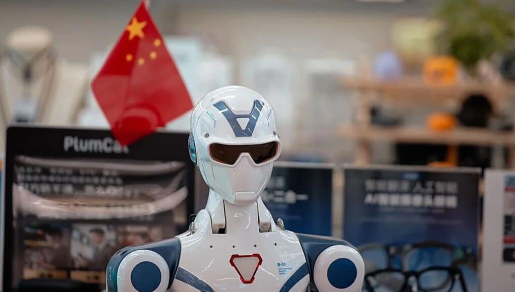China Quiere Controlar Cada Robot con un DNI Único y Seguimiento Total China Quiere Controlar Cada Robot con un DNI Único y Seguimiento Total