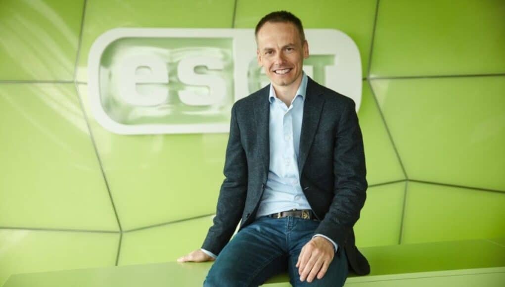 ESET Advierte Que la IA Hace Más Fácil Atacar Que Defenderse en Ciberseguridad ESET Advierte Que la IA Hace Más Fácil Atacar Que Defenderse en Ciberseguridad