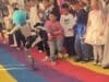 El Vídeo Viral de un Robot Pateando a un Niño, Muestra el Riesgo Real de los Robots Humanoides El Vídeo Viral de un Robot Pateando a un Niño, Muestra el Riesgo Real de los Robots Humanoides