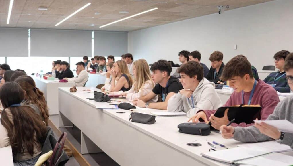 Europa Pone en Marcha un Plan para Formar a Jóvenes en IA y España Será uno de los Beneficiados Europa Pone en Marcha un Plan para Formar a Jóvenes en IA y España Será uno de los Beneficiados
