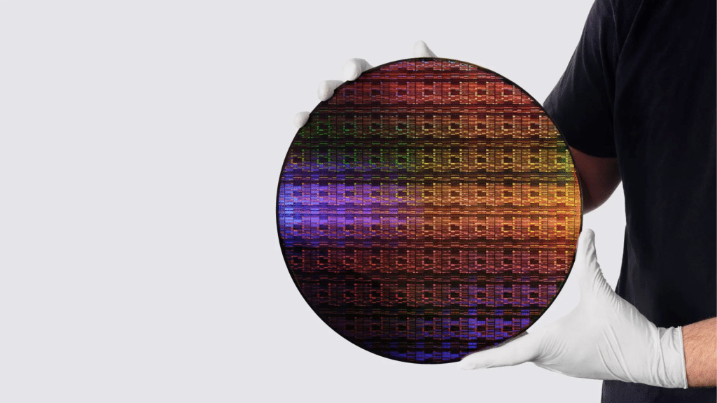 Con un chip de 0,7nm y 100.000 millones de transistores IBM rompe la barrera del nanómetro