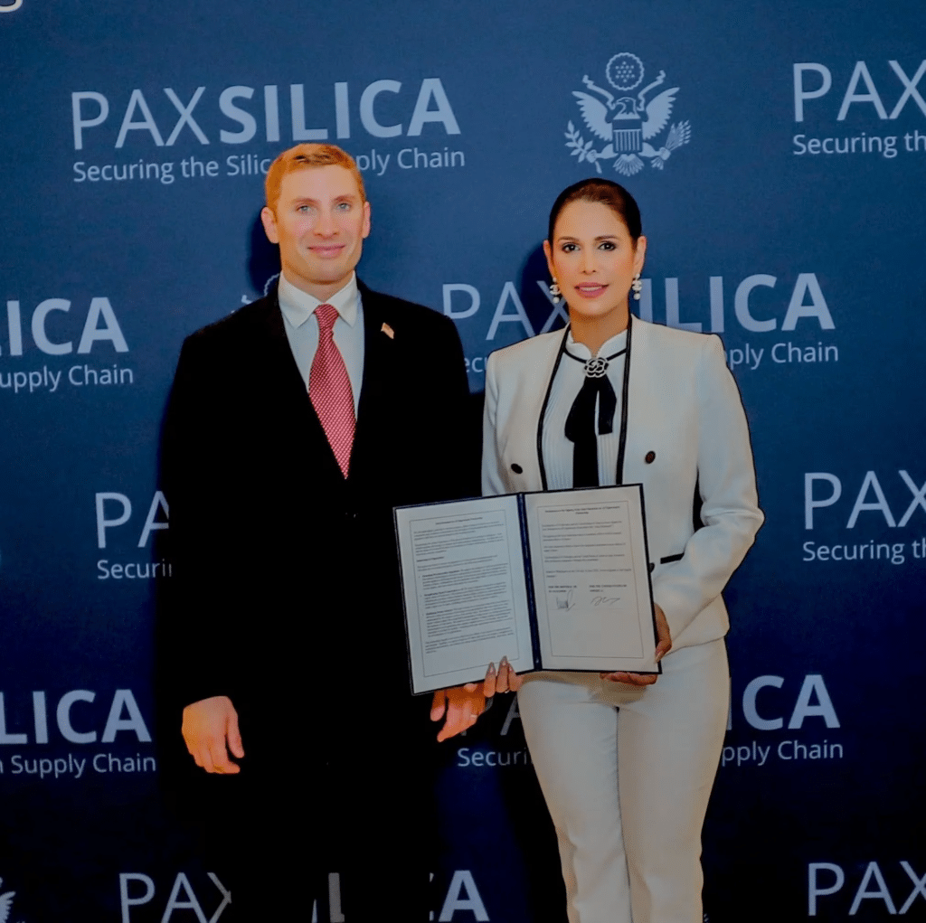 El Salvador formalizó su adhesión a Pax Silica