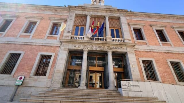 Castilla-La Mancha Acelera su Apuesta por la IA Invirtiendo 4,2 Millones de euros para Transformar toda su Administración Castilla-La Mancha Acelera su Apuesta por la IA Invirtiendo 4,2 Millones de Euros para Transformar toda su Administración