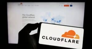 Cloudflare Activa un Bloqueo por Defecto a los Rastreadores de IA en Sitios con Anuncios