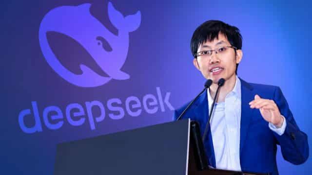 «Cuatro Chips de Huawei por uno de Nvidia»: el CEO de DeepSeek Revela la Estrategia con la que China Compensa su Mayor Debilidad "Cuatro Chips de Huawei por uno de Nvidia": el CEO de DeepSeek Revela la Estrategia con la que China Compensa su Mayor Debilidad
